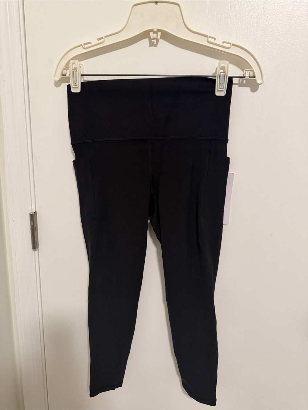 Athleta Black High-Waist Pocket Capri Leggings